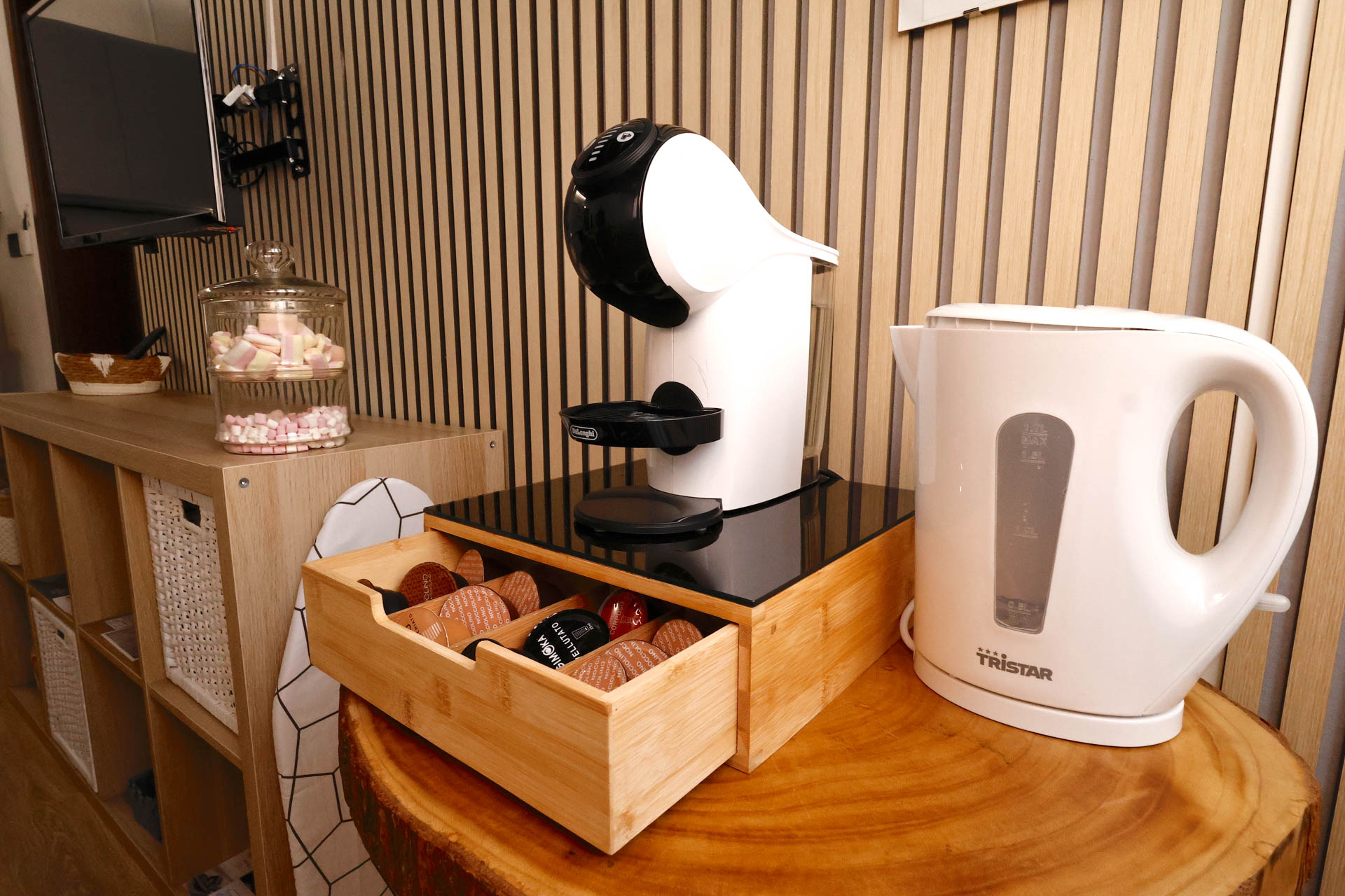 bollitore e macchinetta del caffè wood 32